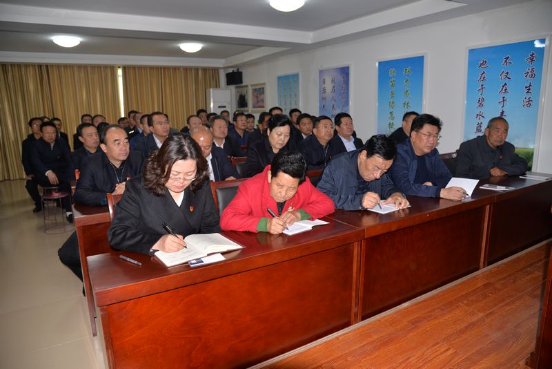 中共靖边县委常委班子主题教育"我的初心使命"先进典型报告会举行
