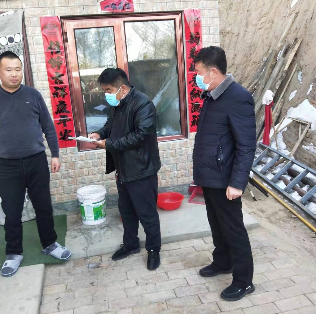舍我一人护佑全村记病倒在防疫一线的靖边县庙界村党支部书记白胡亲