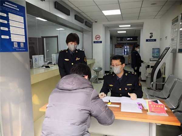 疫情期间为客货运驾驶员办理从业资格业务保驾护航