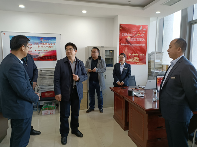 曾德超看望慰问榆林传媒中心和驻榆媒体一线记者