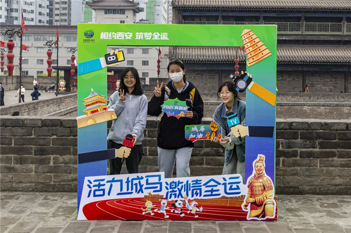 西安城墙马拉松赛及文化体验站活动圆满举行