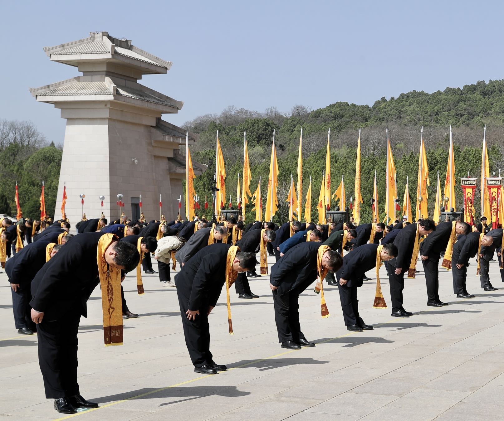 壬寅2022年清明公祭轩辕黄帝典礼在黄帝陵祭祀广场举行