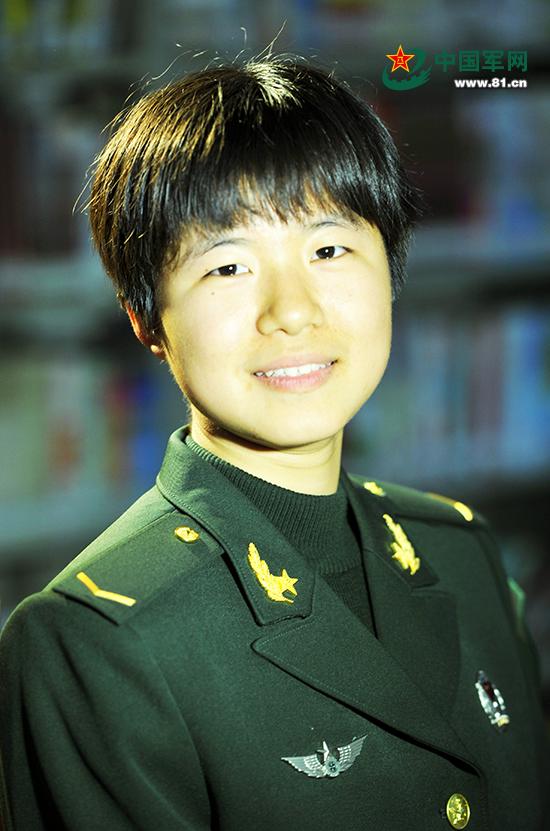 辞旧迎新女子导弹连战士有话说