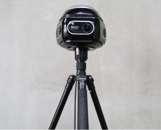 这款系统能在10分钟内拍出多张全景图片，并发布新闻