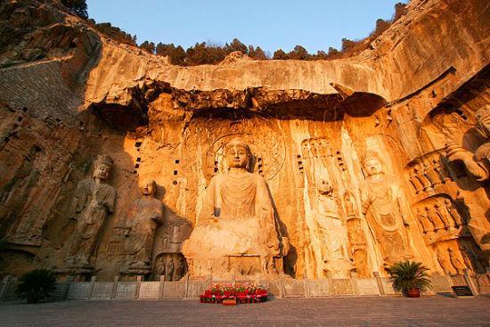 龙门石窟是中国四大石窟之一