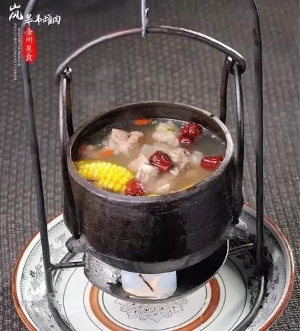 极限挑战在秦岭 绝壁攀岩等你练胆 玻璃栈道谁先腿软！