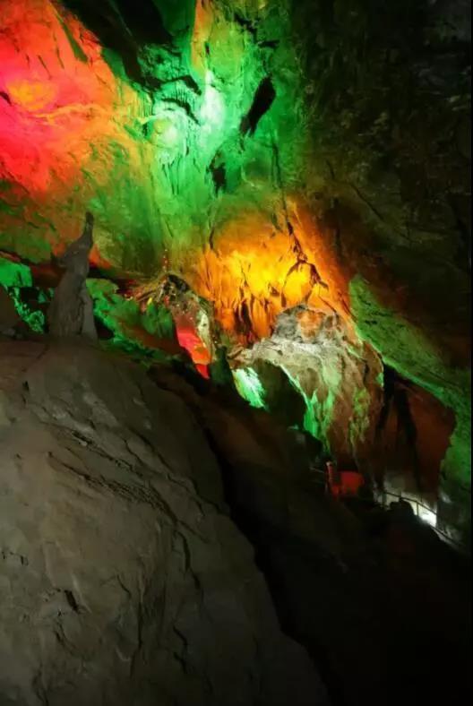 盛夏在此邂逅清凉 美食与美景让你一眼就爱上