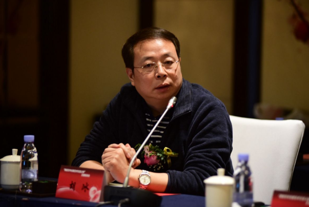 陕西省雕塑院院长胡冰在"架起空中丝路艺术交流之桥"