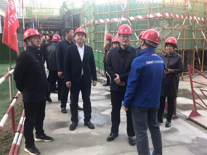雁塔区长赵雷督导检查辖区城市治理工作