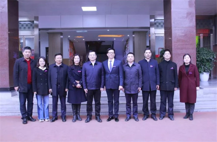 西安市雁塔区长赵雷调研基础教育提升工作