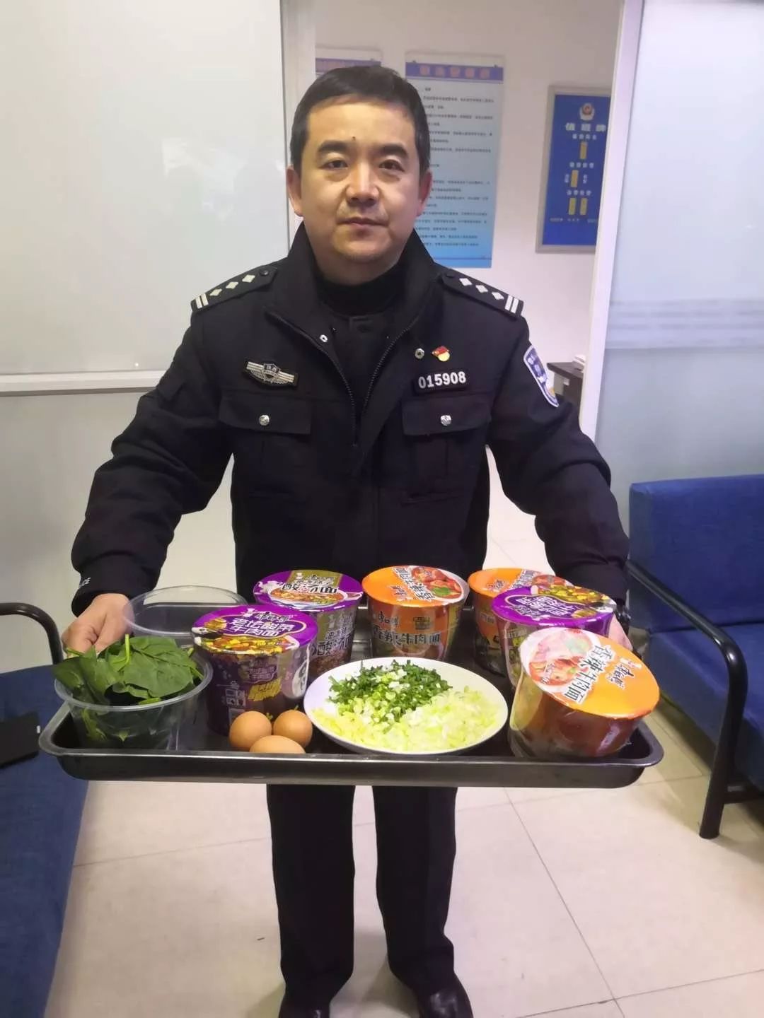 警察青菜图片