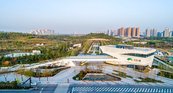 长安区吹响"全域治水"冲锋号 来长安公园"约会"春天