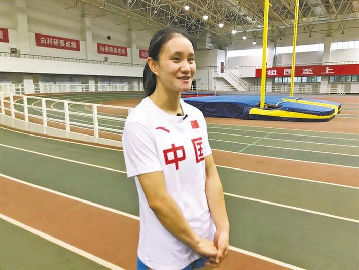 陕西省女子短跑运动员冯璐璐近日以11秒47创造了女子百米亚洲第二的