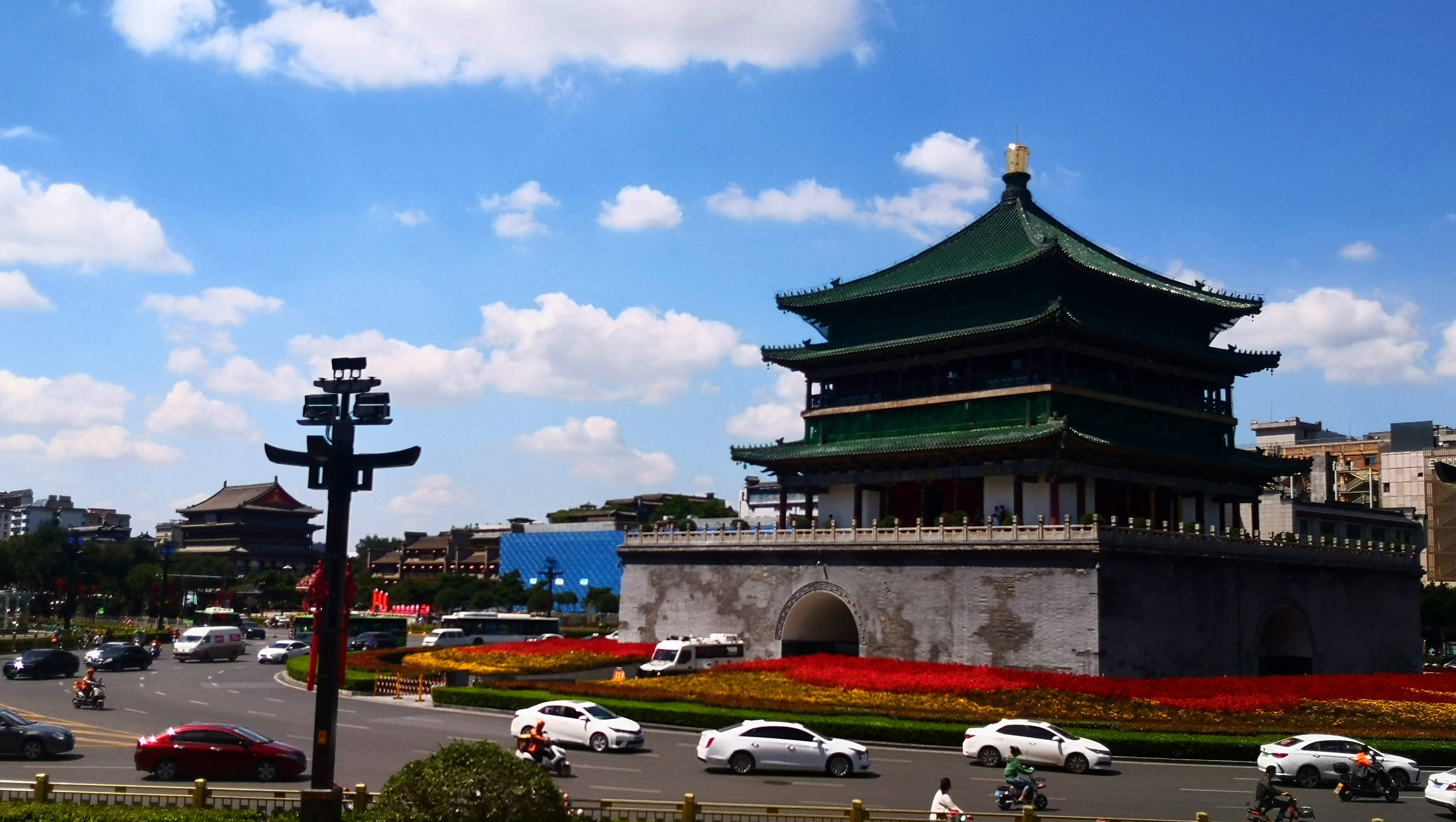 朋友圈刷屏!西安蓝天白云惹人醉