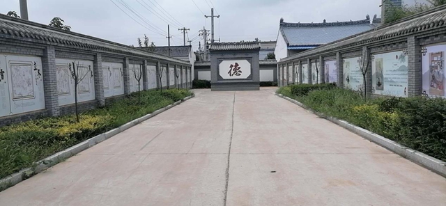 渭南福德村建设新农村92户352人脱贫摘帽