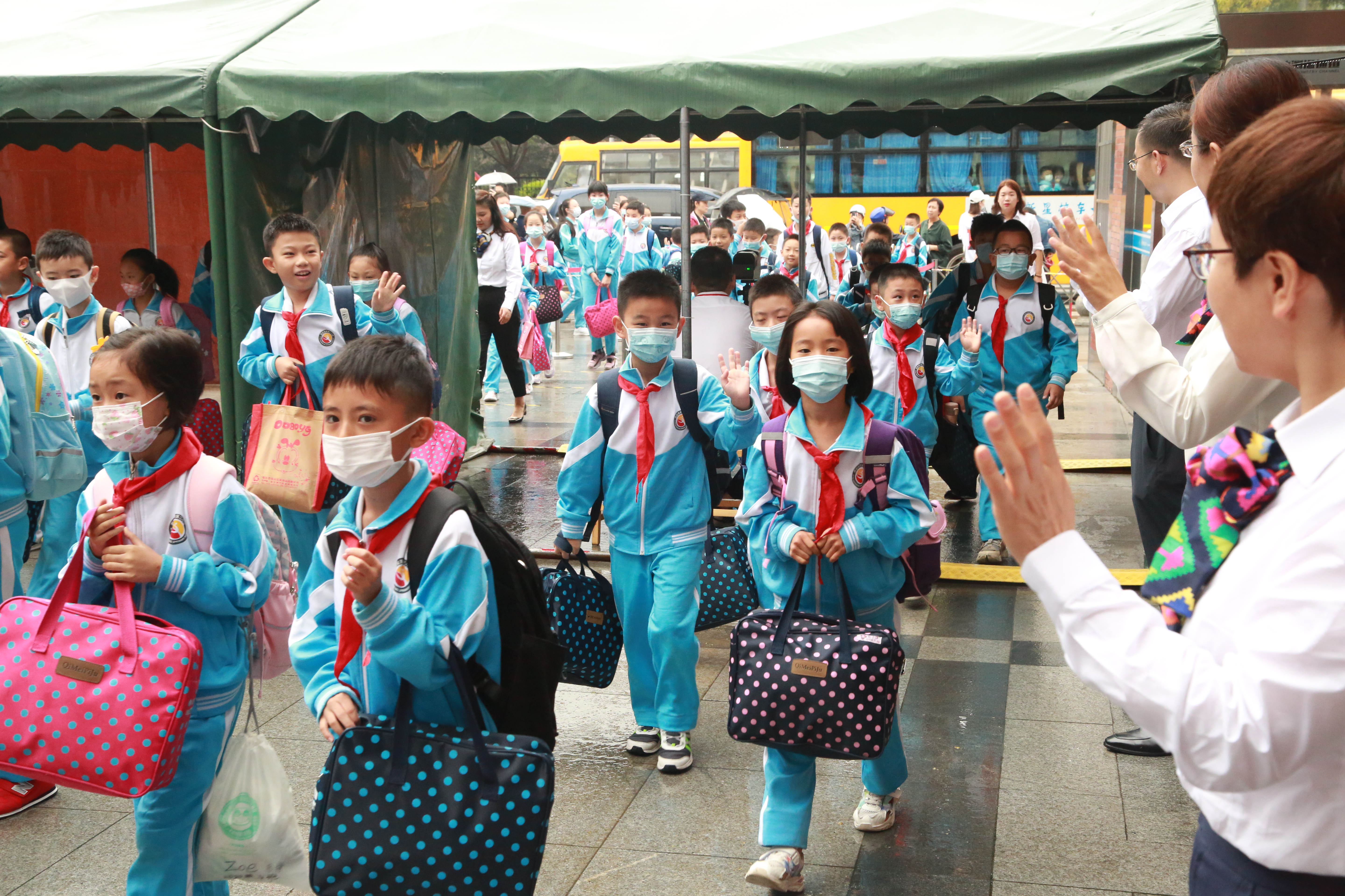 西安市高新二小举行2021级新生入学礼