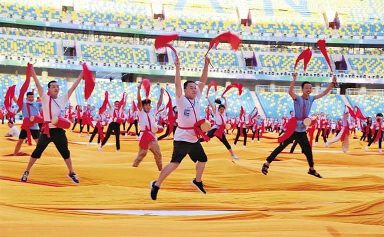 "打好腰鼓,为咱陕西争光"