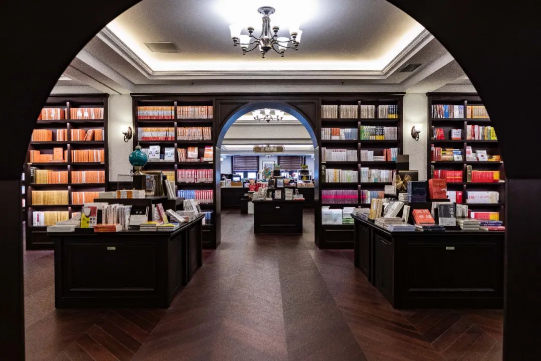 13年再回原址,这是你记忆中的钟楼书店吗?