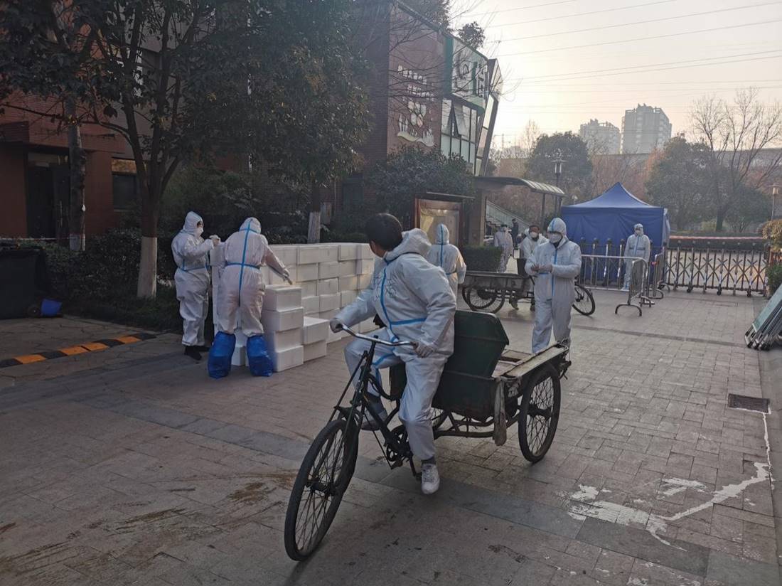 「战“疫”第一线」西安高新区基层干部奋战在抗“疫”阵地 守护社区民生安全“最后一道防线”