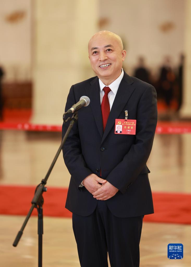 采访党代表