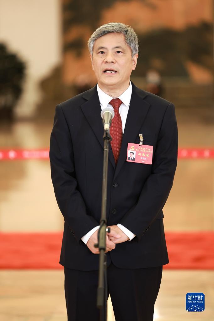 采访党代表