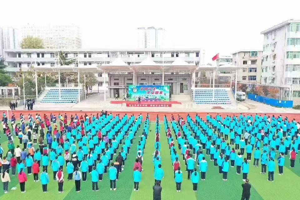 （转载）立足“六大阵地” 突出“四类宣传”——宝鸡交警支队开启冬季道路交通安全宣传攻势_fororder_微信图片_20221121172042