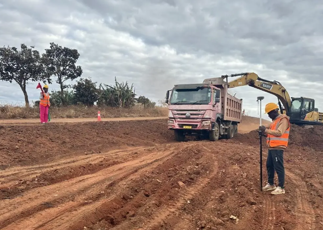 中鐵二十局承建的馬拉維扎恩馬公路開工