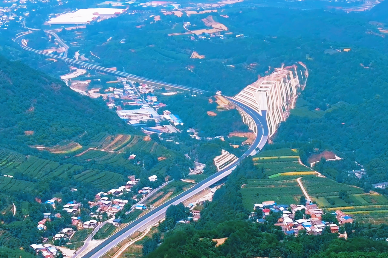 西安至太白車(chē)程將縮短至1.5小時(shí) 眉太高速公路年內(nèi)通車(chē)
