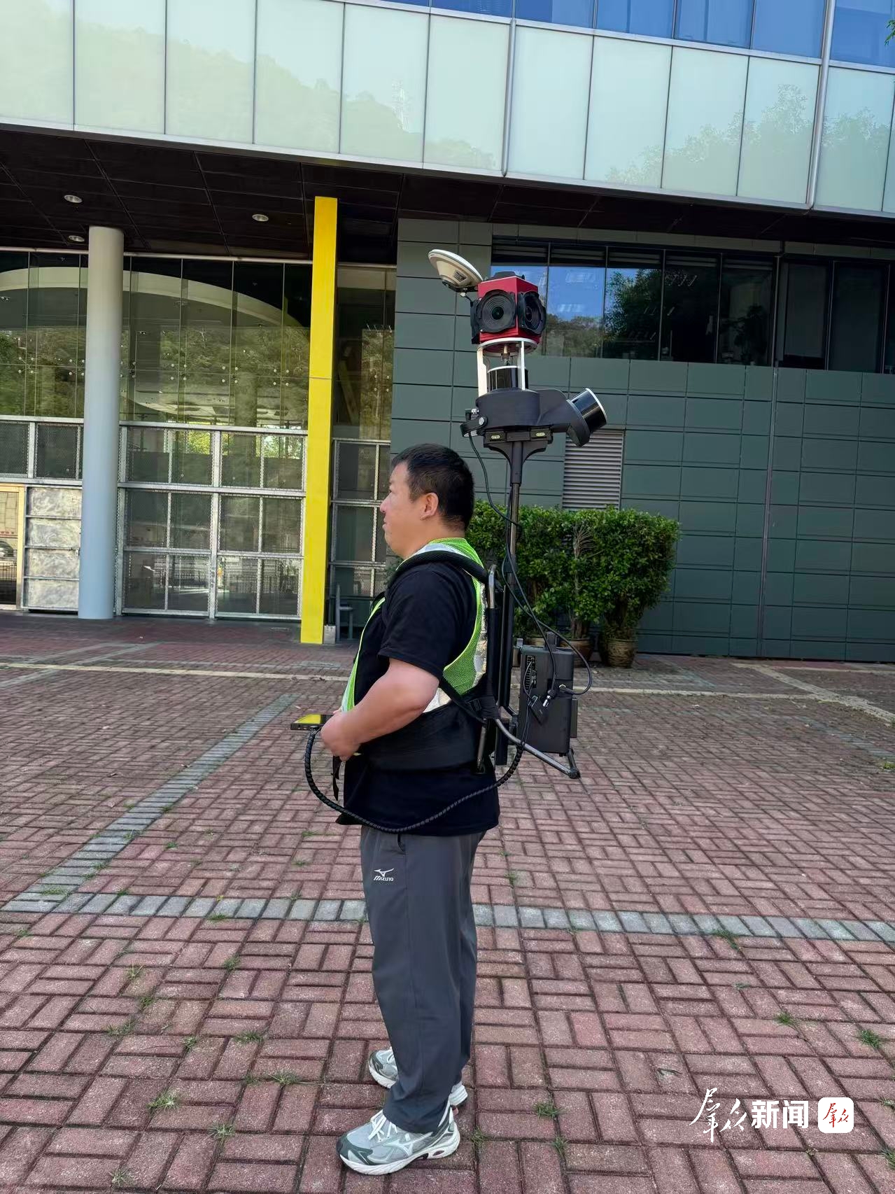 陕西天润科技股份有限公司的工作人员进行数据采集。
