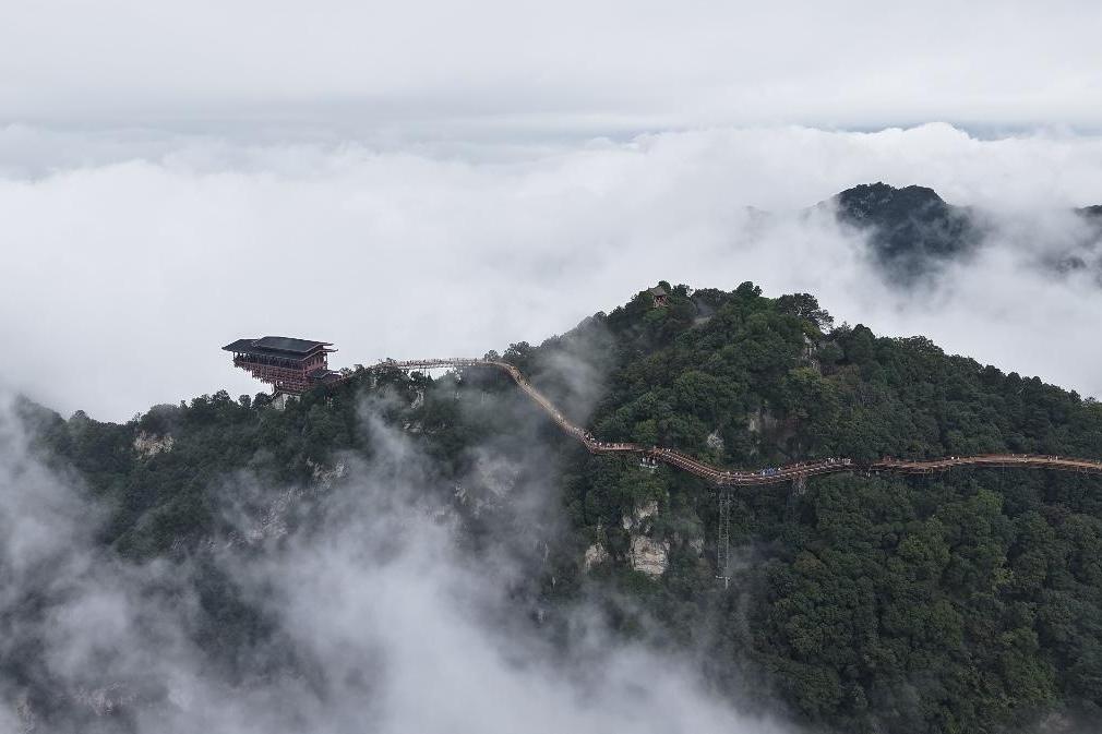 少华山邀游客共赏秋日盛景