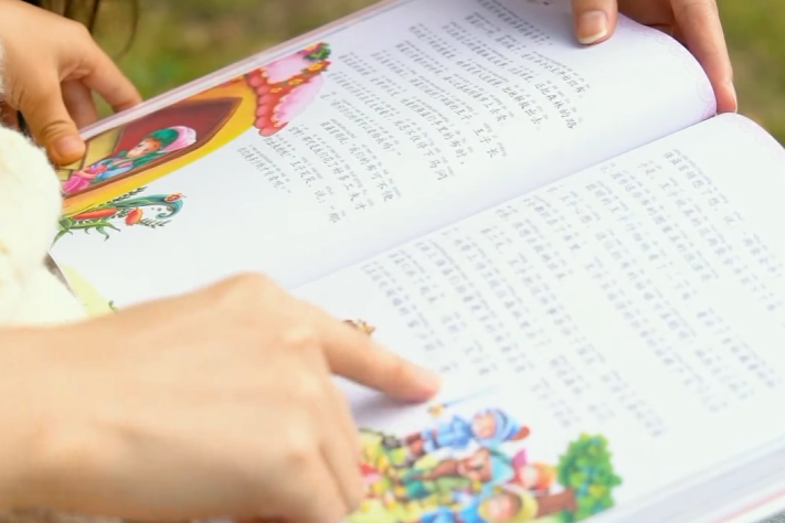 群众健康 | 写作业趴着、歪着头只是习惯不好？